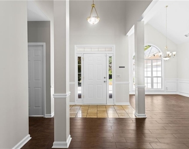 965 Dogwood Park Drive - Photo Thumbnail 4