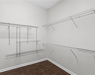 965 Dogwood Park Drive - Photo Thumbnail 29