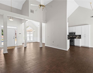 965 Dogwood Park Drive - Photo Thumbnail 6
