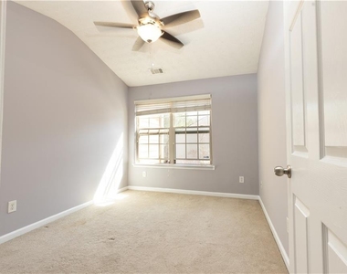 3513 Brycewood Drive - Photo Thumbnail 11