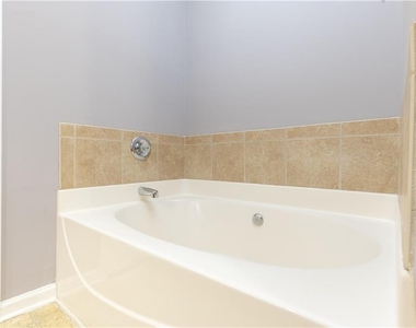 3513 Brycewood Drive - Photo Thumbnail 20