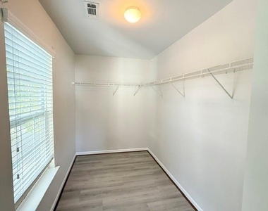 585 Mcwilliams Road Se - Photo Thumbnail 6