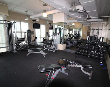 2 E Erie Street - Photo Thumbnail 14