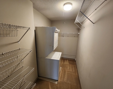 2 E Erie Street - Photo Thumbnail 5