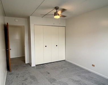 4420 W 111th Street - Photo Thumbnail 3