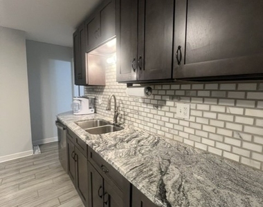 3513 Park Avenue - Photo Thumbnail 4