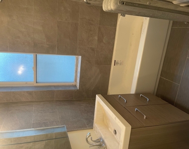2540 W Thorndale Avenue - Photo Thumbnail 6