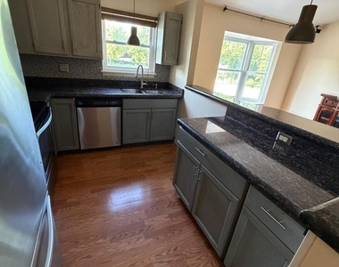 156 W Golf Road - Photo Thumbnail 16