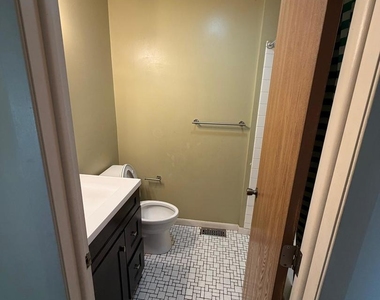156 W Golf Road - Photo Thumbnail 13