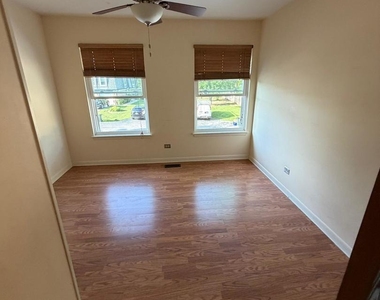 156 W Golf Road - Photo Thumbnail 32