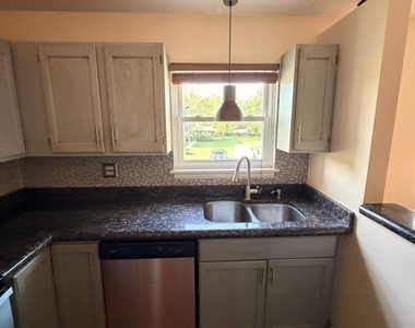 156 W Golf Road - Photo Thumbnail 1