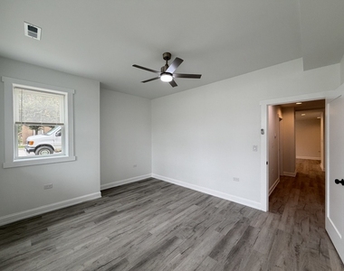 3759 N Kimball Avenue - Photo Thumbnail 13