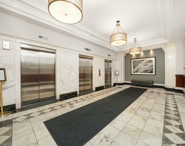 40 E 9th Street - Photo Thumbnail 13