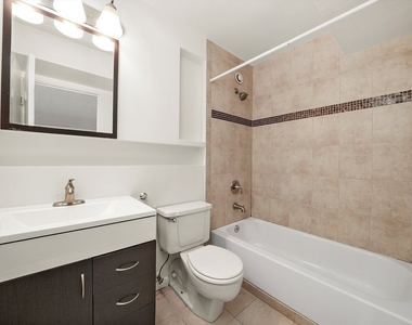 40 E 9th Street - Photo Thumbnail 10