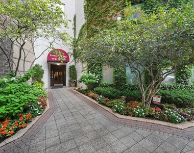 40 E 9th Street - Photo Thumbnail 2