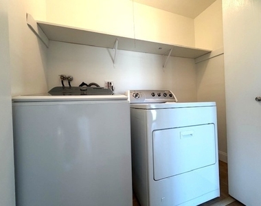 346 Danbury Drive - Photo Thumbnail 8
