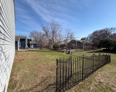 346 Danbury Drive - Photo Thumbnail 9