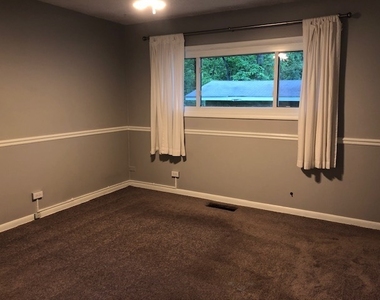 471 S Saint Marys Road - Photo Thumbnail 6