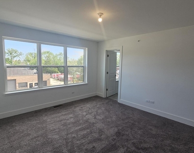 6431 Main Street - Photo Thumbnail 11