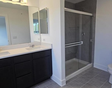 6431 Main Street - Photo Thumbnail 12