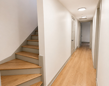 1337 W Estes Avenue - Photo Thumbnail 12