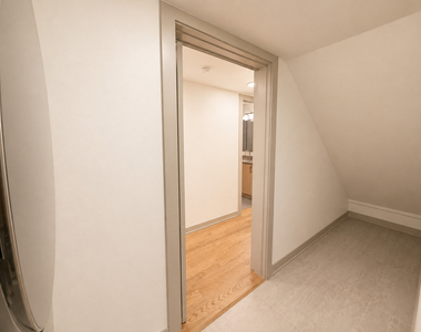 1337 W Estes Avenue - Photo Thumbnail 23