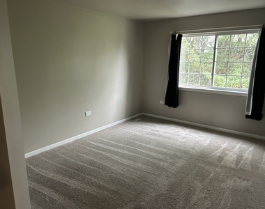 538 Mallard Lane - Photo Thumbnail 8