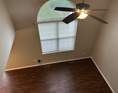 538 Mallard Lane - Photo Thumbnail 10