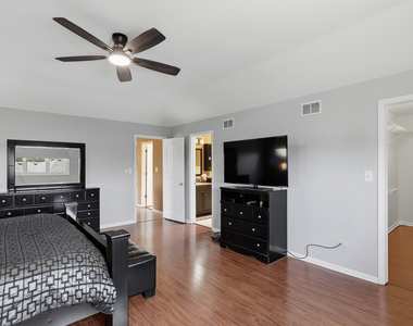 19211 Brompton Court - Photo Thumbnail 16