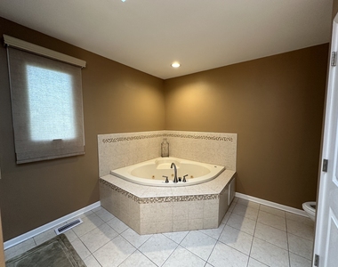 19211 Brompton Court - Photo Thumbnail 19