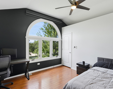 19211 Brompton Court - Photo Thumbnail 24