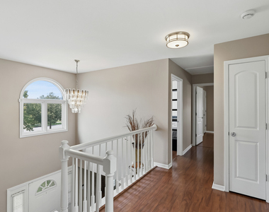 19211 Brompton Court - Photo Thumbnail 28