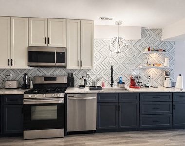 900 Ashley Court - Photo Thumbnail 7