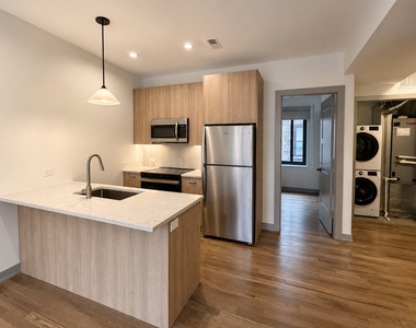 1333 W Estes Avenue - Photo Thumbnail 3