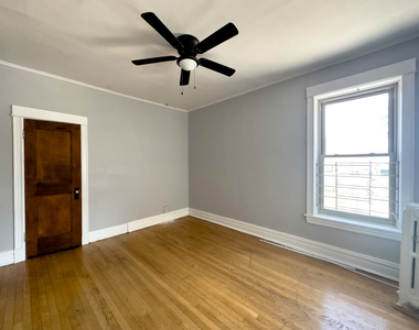 1222 W Rosemont Avenue - Photo Thumbnail 12