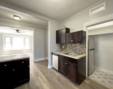 1222 W Rosemont Avenue - Photo Thumbnail 2