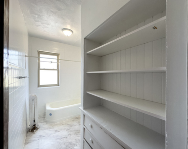 1222 W Rosemont Avenue - Photo Thumbnail 13