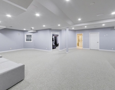 148 N Ahwahnee Road - Photo Thumbnail 29