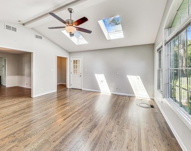 125 N Prospect Avenue - Photo Thumbnail 23