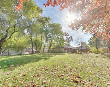 1912 S 4th Avenue - Photo Thumbnail 45
