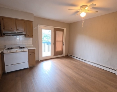 1335 Abbott Drive - Photo Thumbnail 5
