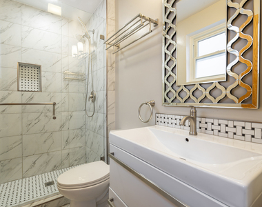 4101 N Dickinson Avenue - Photo Thumbnail 6