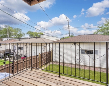 4101 N Dickinson Avenue - Photo Thumbnail 10