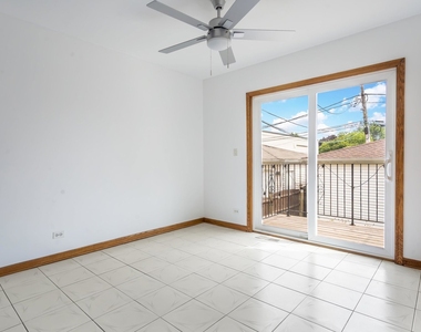 4101 N Dickinson Avenue - Photo Thumbnail 4