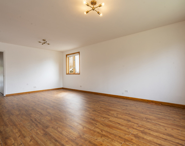 4101 N Dickinson Avenue - Photo Thumbnail 2