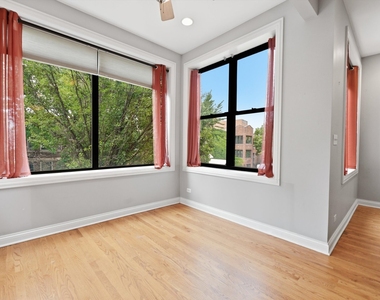 2610 W Iowa Street - Photo Thumbnail 3