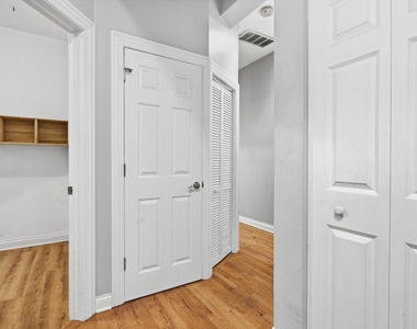 2610 W Iowa Street - Photo Thumbnail 9