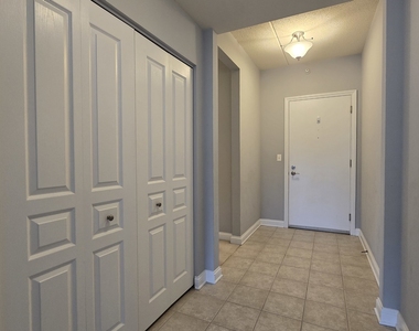 101 Pointe Drive - Photo Thumbnail 1