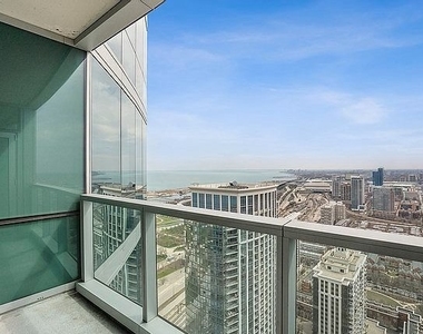 1201 S Prairie Avenue - Photo Thumbnail 2