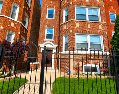 7821 S Winchester Avenue - Photo Thumbnail 1